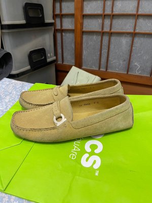 「 二手鞋 」 Salvatore Ferragamo 女版麂皮休閒鞋 7C（黃色）鐵2