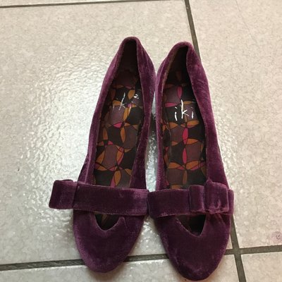 絲絨紫iKi2 鞋5成新$200