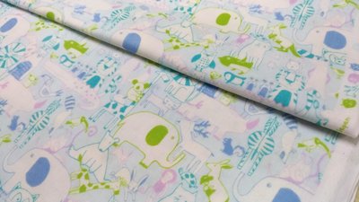 豬豬日本拼布/動物世界水藍色/二重紗布材質/可作口水巾手帕圍巾
