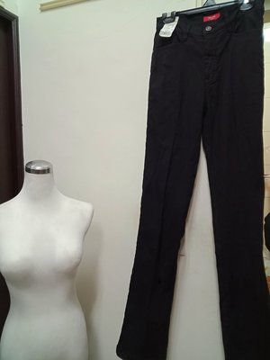 黑褲，伸縮小喇叭，NEW SAIL JEANS，尺寸S號，褲長130公分，可代為修改長度，純棉98彈性纖維2