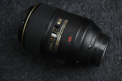 Nikon 105mm f2.8G VR 無盒單 含前後蓋遮光罩 SN:038
