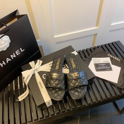 高品質 全套包裝+紙箱Chanel 香奈兒高級手工坊走秀系列滿分推薦 Chanel 芭蕾舞鞋上新 經典的款式NO11281