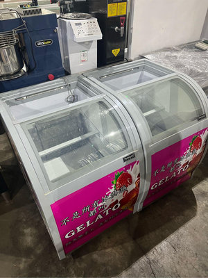 桃園ok二手貨-超新 2呎1 弧形 冰淇淋櫃/冰桶櫃/冰品櫃/冷凍櫃220v
