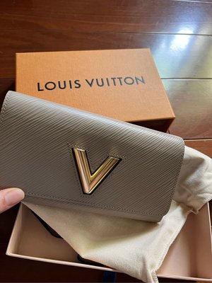 Shop Louis Vuitton TWIST Twist belt chain wallet (M68560 , M68750