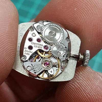 SWISS 瑞士錶 機械錶 CERTINA (雪鐵納)漂亮老錶 擺輪順暢 目前不會走 可遇不可求 別走寶嘍～ 通通直接賣一賣 E02