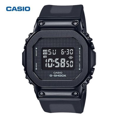 【金台鐘錶】CASIO卡西歐G-SHOCK (中性女錶) 金屬錶殼(黑) 防水200米 GM-S5600SB-1