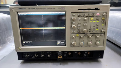 Tektronix TDS7404B Oscilloscope / 4Ch / 4GHz / 20GS/s 示波器