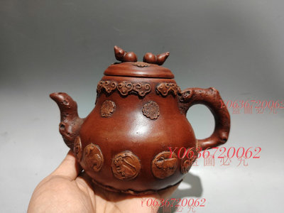 品名：十二生肖壺底款：時大彬尺寸：17/12cm..容量：3 紫砂 茶具 茶壺 【雅藏館】-2908