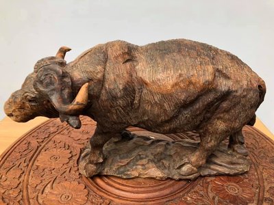 早期收藏出清 非洲野牛----非洲鐵木雕刻 手工雕刻