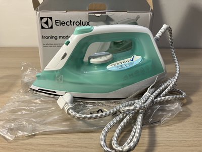 全新 Electrolux 伊萊克斯 蒸氣電熨斗