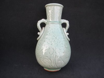 中國 明代 龍泉窯青瓷彫花瓶