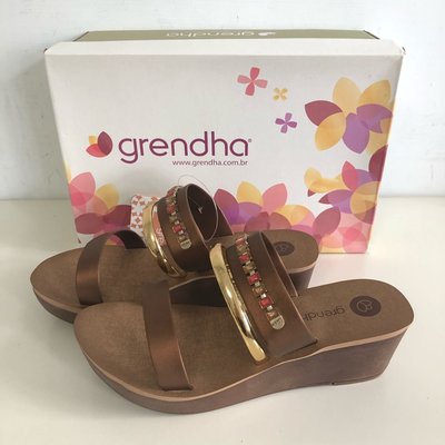 《現貨》Grendha 女生 拖鞋 巴西尺寸37（金屬風雙環 厚底楔型涼鞋－古銅色）