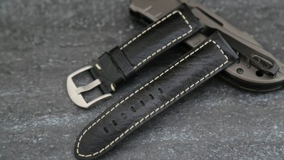 22mm直身水牛皮紋路大型紳士錶,機械表,必備 ,黑色真皮錶帶,白色縫線armani seiko iwc