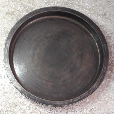 鑄鐵平底鍋，煎包等適用，外緣直徑約60.3公分，約14公斤