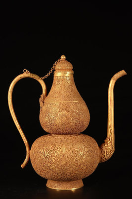 清代銅鎏金葫蘆酒壺，純手工打造，浮雕工藝，重1555克，長23厘米，寬13厘米，高24009