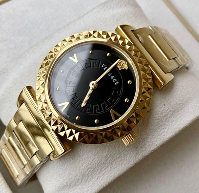 VERSACE Mini Vanity 黑色錶盤 金色不鏽鋼錶帶 石英 女士手錶 VEAA00518