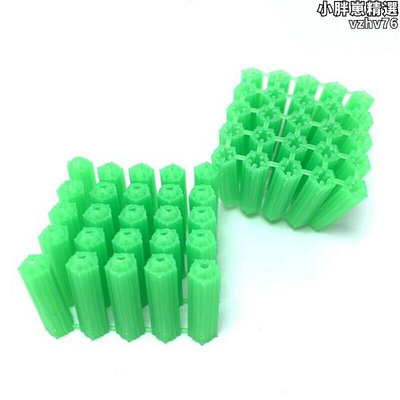 廠家出貨料塑料蓬脹管6mm8mm綠色盒裝塑料脹塞螺絲牆塞6釐8釐膠塞膠粒