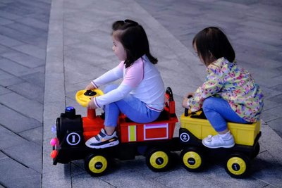 佳佳玩具 --- 現貨 電動小火車 可坐雙人 四輪童車 兒童電動車 電動火車 【YF18294】