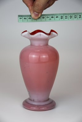 0701~回饋社會-特價品-日據時期-老玻璃花瓶(紅白色-非常罕見)當年嫁妝!!藝術收藏品(免運費~建議自取確認)