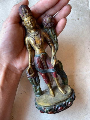 (二手)-尼泊爾老石雕  蓮花手觀音  高約19cm 尼泊爾收藏佛像 古玩 擺件 老物件【靜心隨緣】363