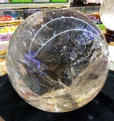 光工水晶阿賽斯特萊 24.5cm大型水晶球天然超清透白水晶球 梅爾卡巴揚升球柱千層金字塔冥想松果體第三眼能量淨化梵天透體