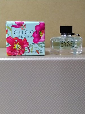 香親香愛～～Gucci 花之舞淡香水 5ml, Flora by Gucci 新包裝