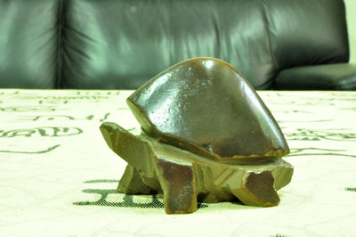 蘇瑞鹿  太極石雕創作  鐵丸石太極龜 1