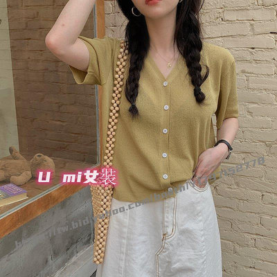 U mi春夏 熱銷簡單V領排釦式短袖針織-衫MJW215