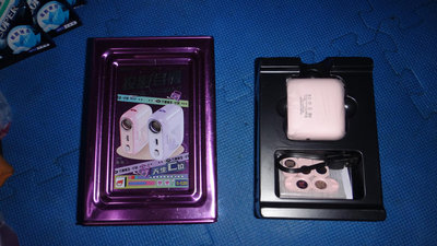 ~全新的粉紅色鐵盒裝投影無線藍芽耳機~便宜起標無底價標多少賣多少