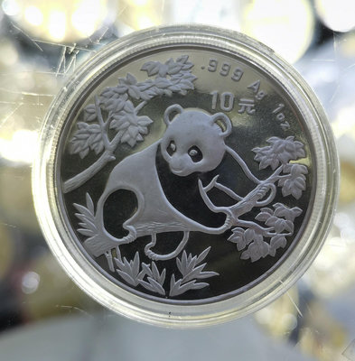 1992年熊貓1盎司普制銀幣.