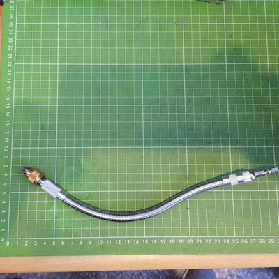 30公分長-六角頭-蛇管可灣曲的延長起子頭-可用於一般電鑽充電電鑽與衝擊式起子機 六角頭 (標準6.35)