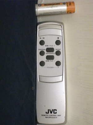 782-86. JVC CD唱盤遙控器,RM-SRCEZ33A,體積小,price:NT$300.
