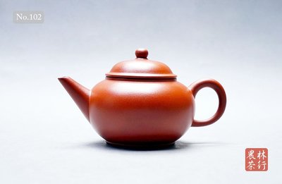 【102】早期標準壺，1960年代，中國宜興(已售出)