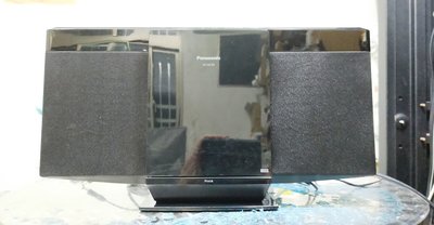 【小新的店】二手Panasonic松下國際CD收音機薄型音響SC-HC25可連iPod/iPhone及USB無遙控