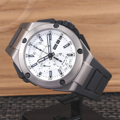 IWC 萬國錶 Ingenieur 絕版工程師系列 IW386501 雙追針計時 45mm 鈦金屬腕錶 白面