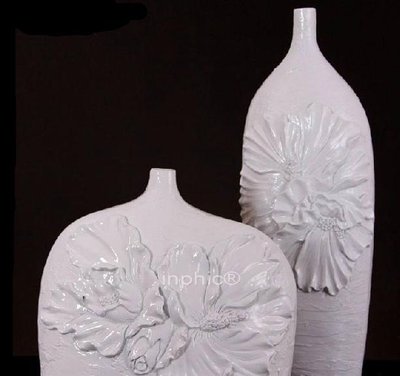INPHIC-花飾臺面大花瓶紅-白-黑三色可選樹脂工藝花瓶後現代