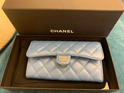Chanel 香奈兒全新藍色皮夾 附購證、保卡