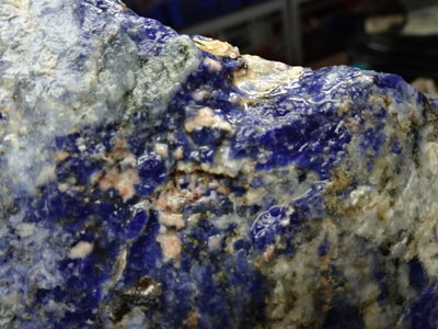 《藍晶寶石玉石特賣區》→〈原石系列〉→天然優色南非藍寶石原礦〈1800公克〉→N52