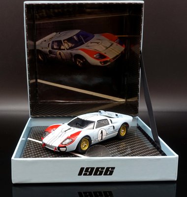 【M.A.S.H】現特特價 CMR 1/43 Ford GT40 MK2 24H LeMans 1966 #1 禮盒版