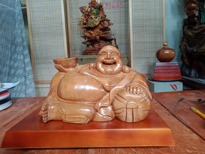 臥彌勒佛財神爺 台灣檜木雕刻