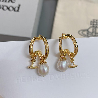 英國知名設計師品牌Vivienne Westwood假兩件珍珠土星造型耳環 代購