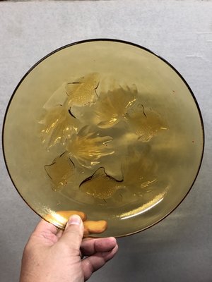 『華山堂』早期收藏 古玩 老玻璃 氣泡玻璃盤 褐色玻璃魚盤 金魚盤 水果盤 古早味 附架