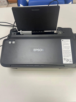 使用半年EPSON L121連續供墨彩色印表機