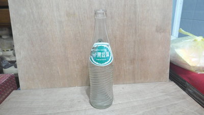 【阿維】早期~黑松果汁老玻璃瓶~330cc...