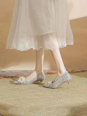 香檳色水晶新娘結婚鞋女神閃閃不累腳平時可穿婚紗禮服細跟高跟鞋