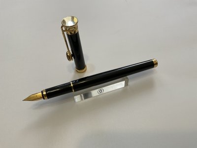 法國皮爾卡登Pierre Cardin黑色漆桿鋼筆31(非萬寶龍西華百利金St Dupont)