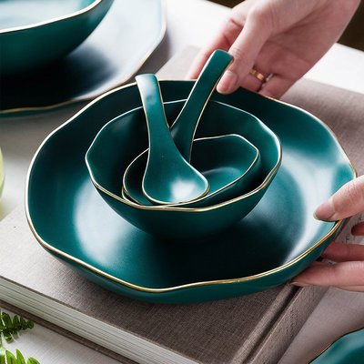 現貨熱銷-輕奢美式陶瓷餐具復古綠甜品碗盤套裝湯碗創意家用米飯碗#歐式 #簡約 #便捷生活