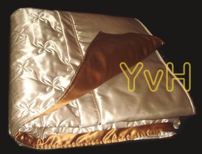 =YvH=緞面涼被 Caesar Silk 台灣長纖絲緞 金咖啡撞色 雙配色5x6尺大涼被 雙面絲緞 台灣製精品