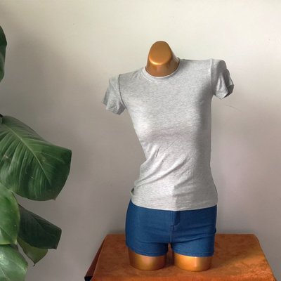 韓國東大門夏季新款短袖t恤女裝修身彈力緊身打底衫上衣體恤 圓領
