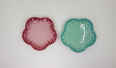 Le Creuset 瓷器小花型淺盤14CM 櫻花粉/薄荷綠 特價680元
